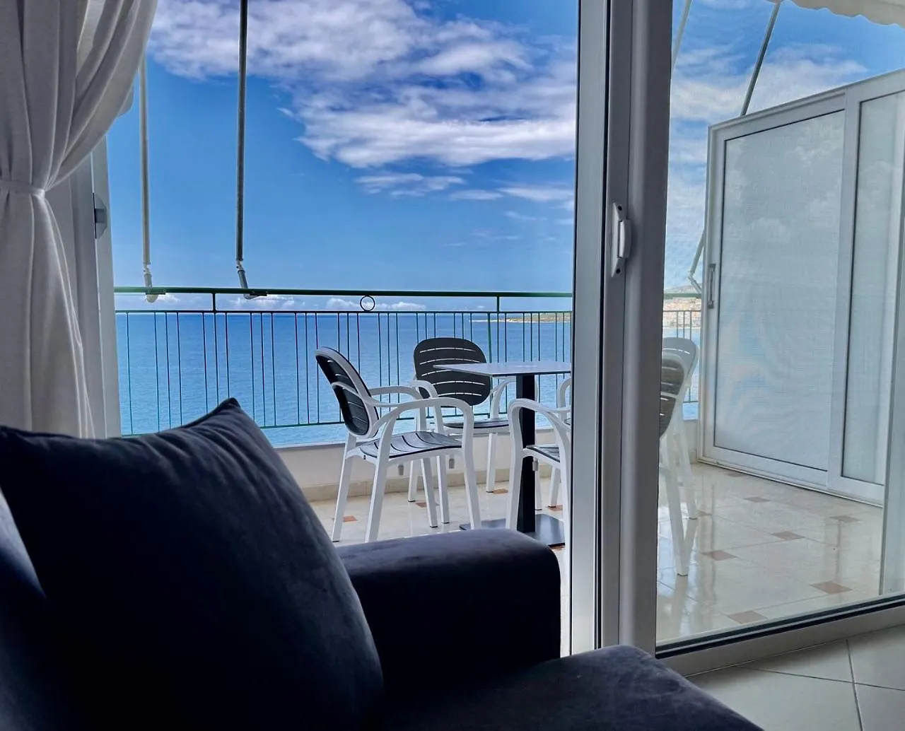 Saranda Miracle Sea Apartment